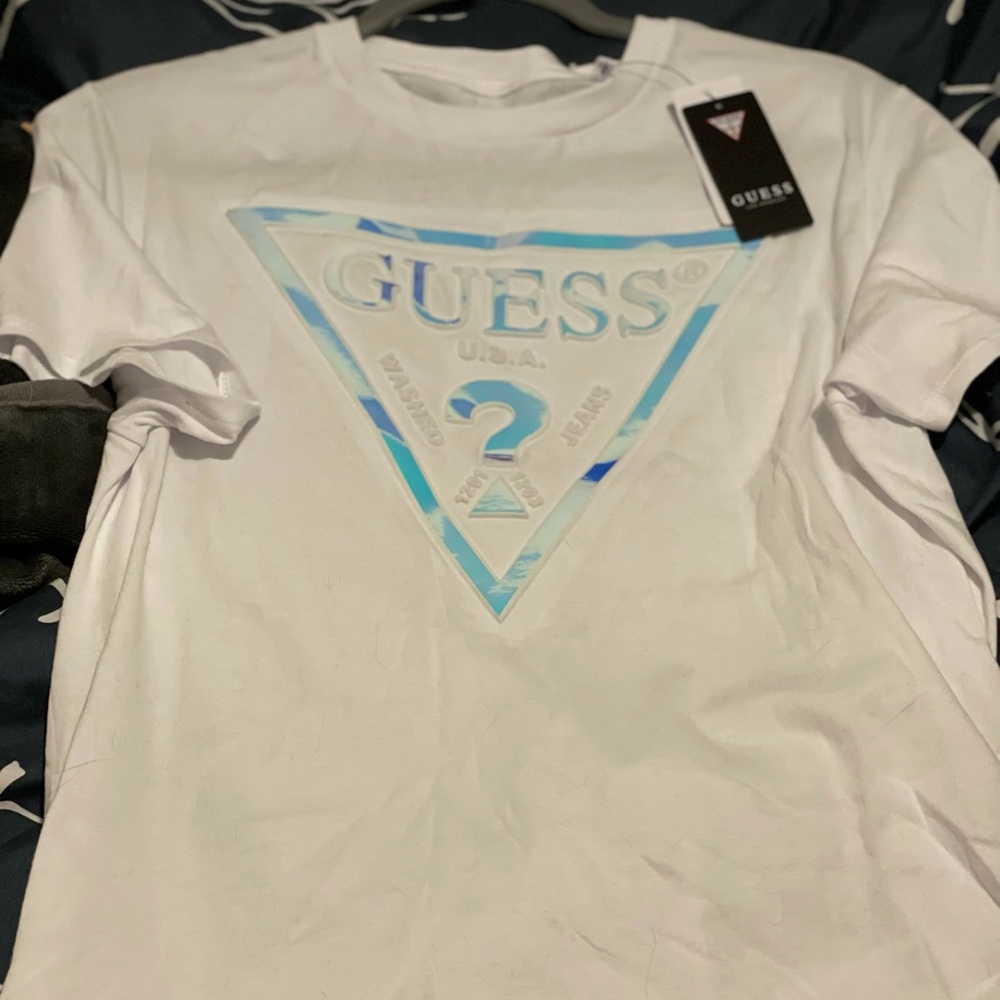 Guess shirt size large new with tags.